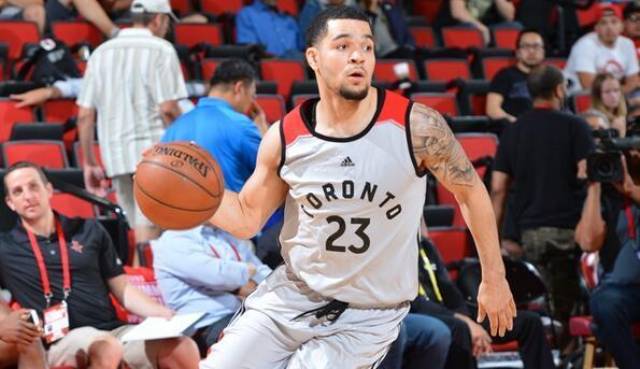 拉森接队友 拉森接队友