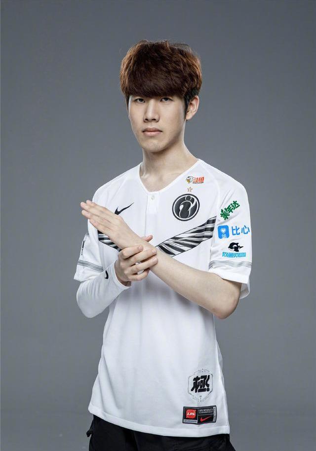 防守端压制 防守端压制